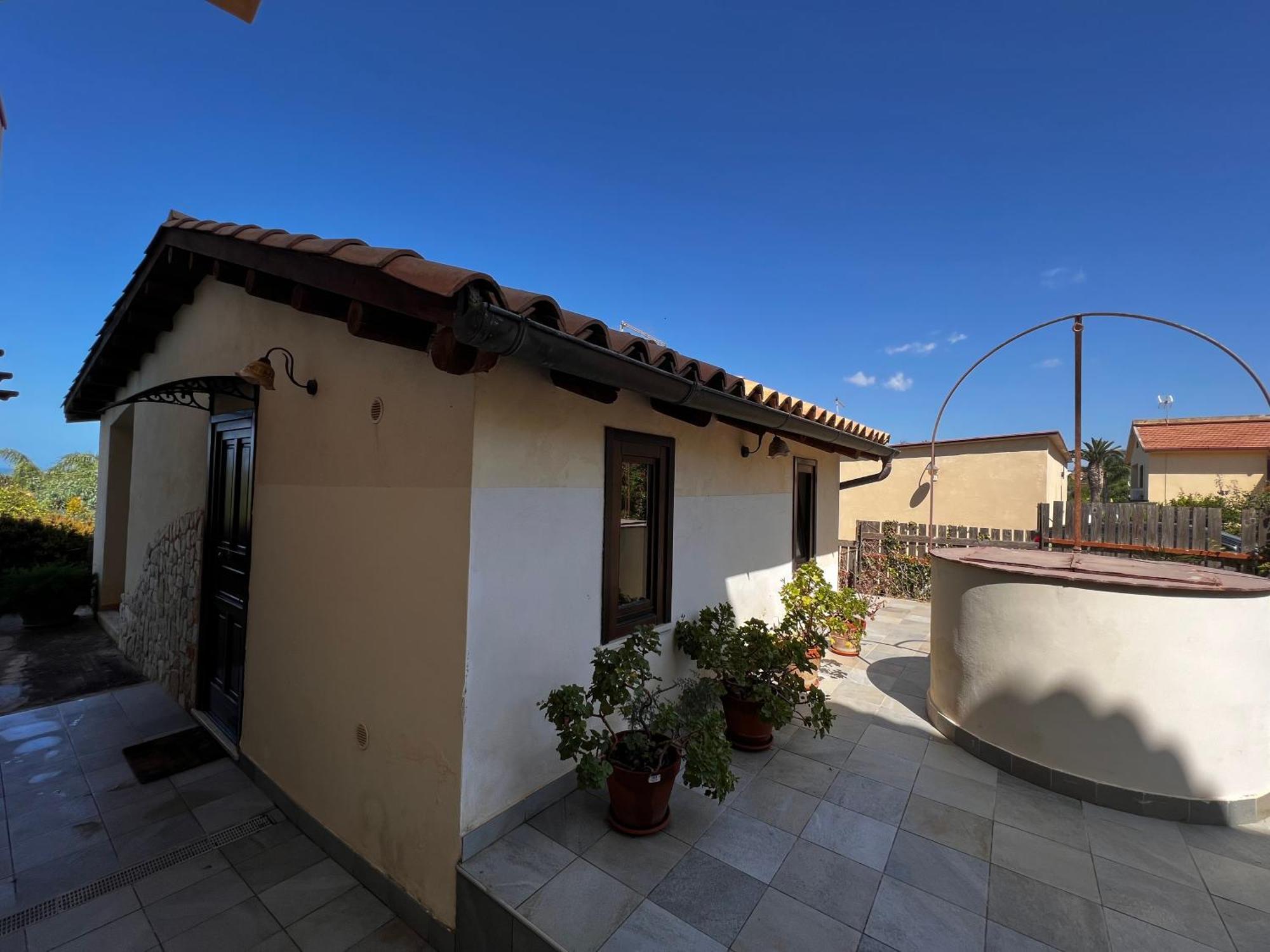 B&B La Casetta Degli Aranci อากริเจนโต ภายนอก รูปภาพ